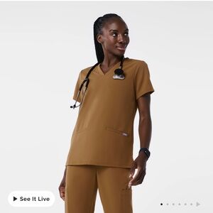 Figs Casma Earth Three Pocket Scrub Top